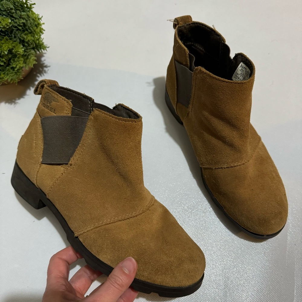 Sorel Emilie Brown Tan Suede Leather Pull On Ankle Boots‎ Women’s Size 5
